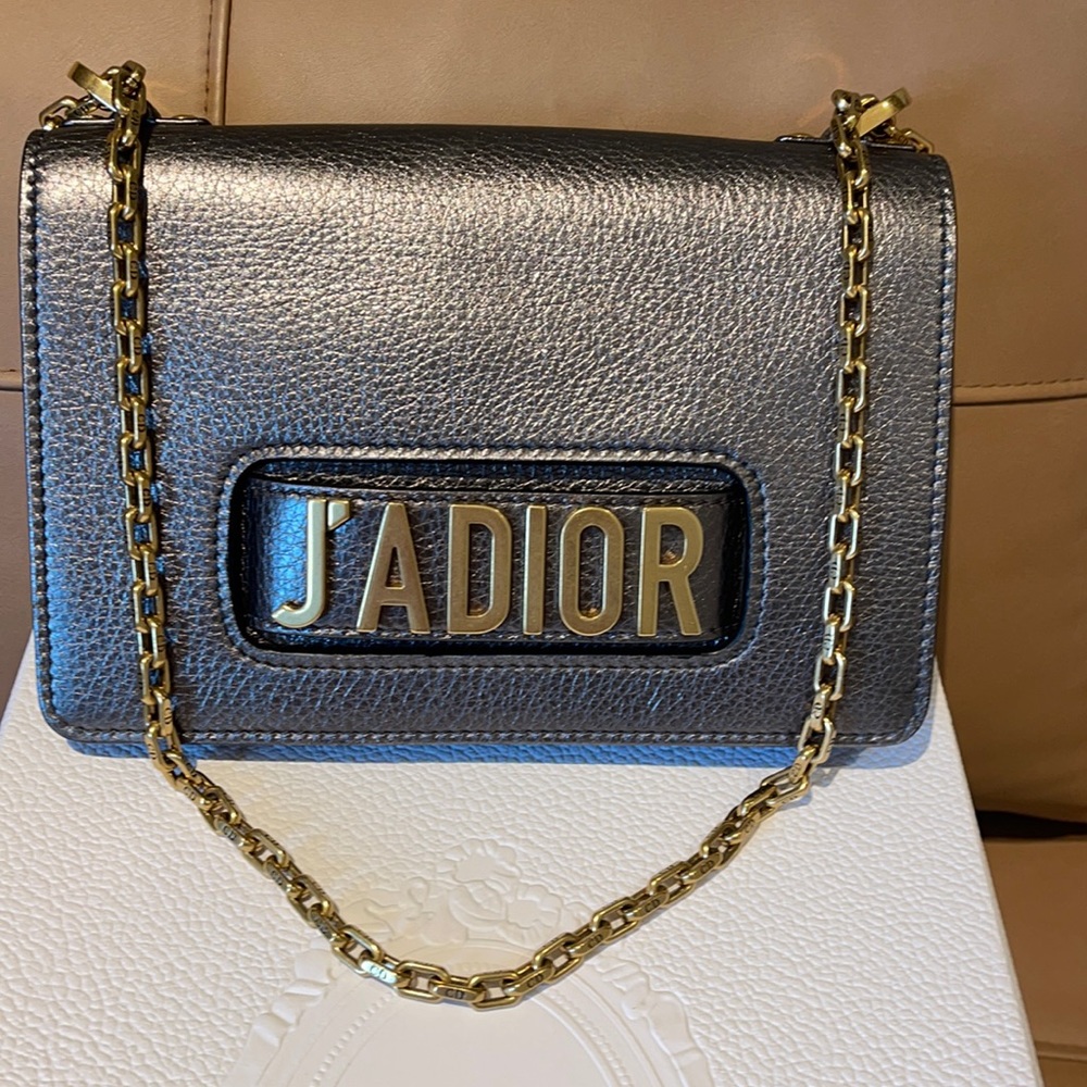 J’ADIOR Chain flap Bag